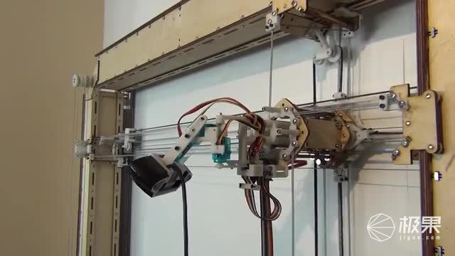 Utensil壁掛式繪畫機(jī)器人 Utensil壁掛式繪畫機(jī)器人